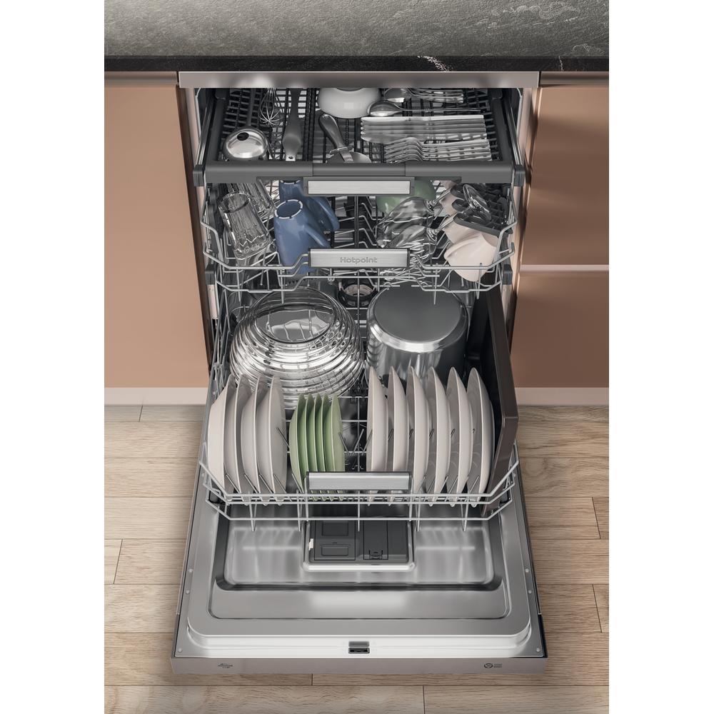 Hotpoint dishwasher: full size, inox color