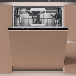 Hotpoint integrated dishwasher: full size, black color