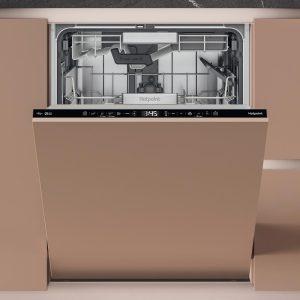 Hotpoint integrated dishwasher: full size, black color
