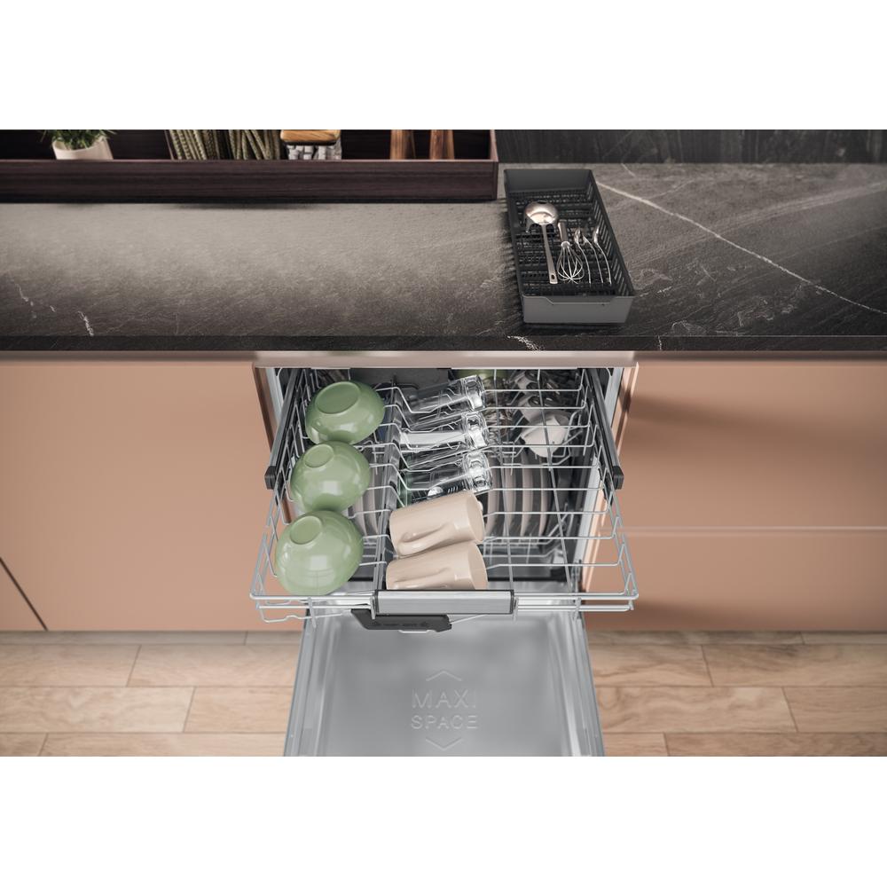 Hotpoint integrated dishwasher: full size, black color