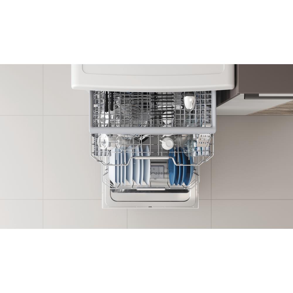 Indesit Dishwasher: full size, white colour - DFO 3T133 F UK