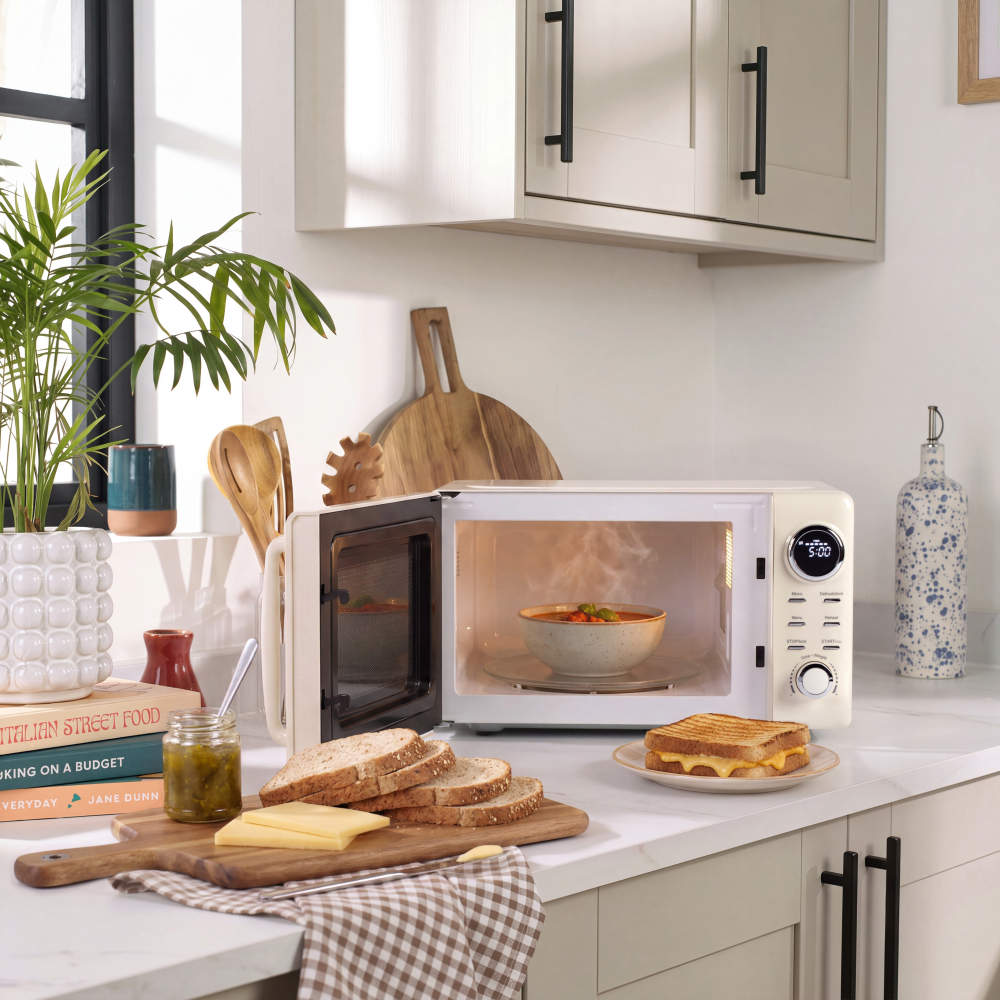 Retro Digital Microwave - Cream